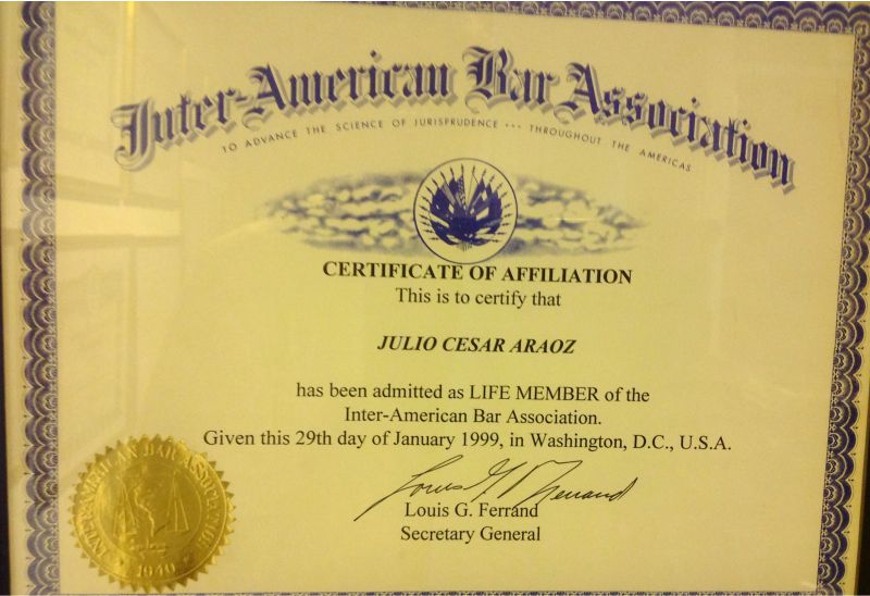 Miembro Vitalicio de la “Inter American Bar Asociations” (organismo Americano de abogados)-2000